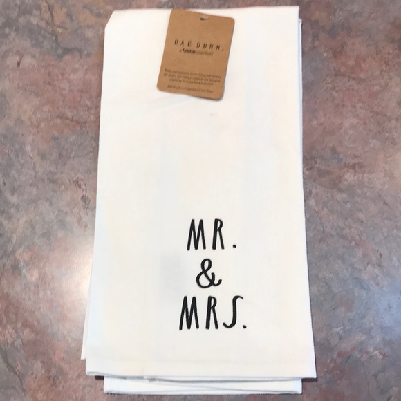 NWT Rae Dunn Set of 2 Kitchen Towels - Picture 1 of 7